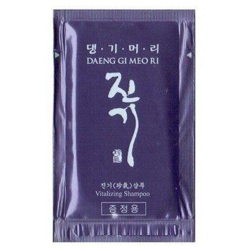 Шампунь регенерирующий для волос Daeng Gi Meo Ri Vitalizing Shampoo 10 мл 00-00015625 фото